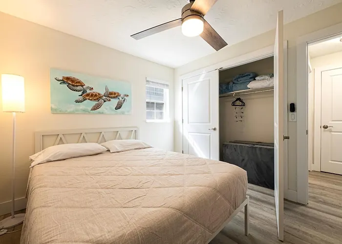 2bd 2ba Sunview 1 2mins To Beachpool! *